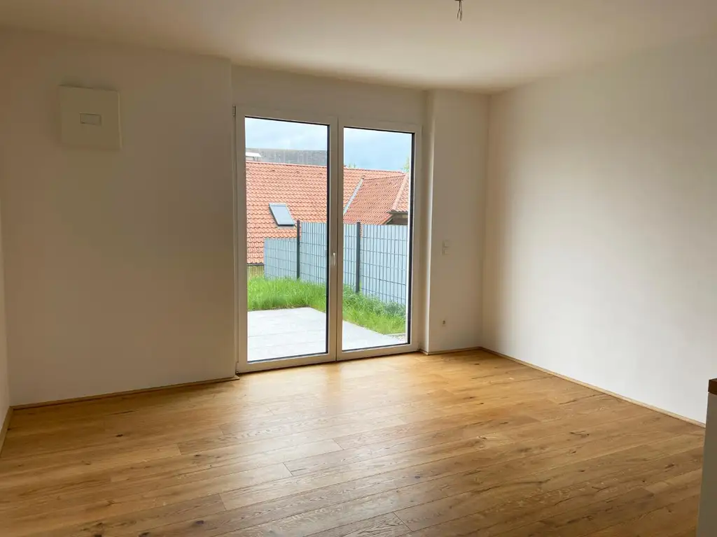 Gartenwohnung inkl. Einbauküche und Terrasse - Top H02