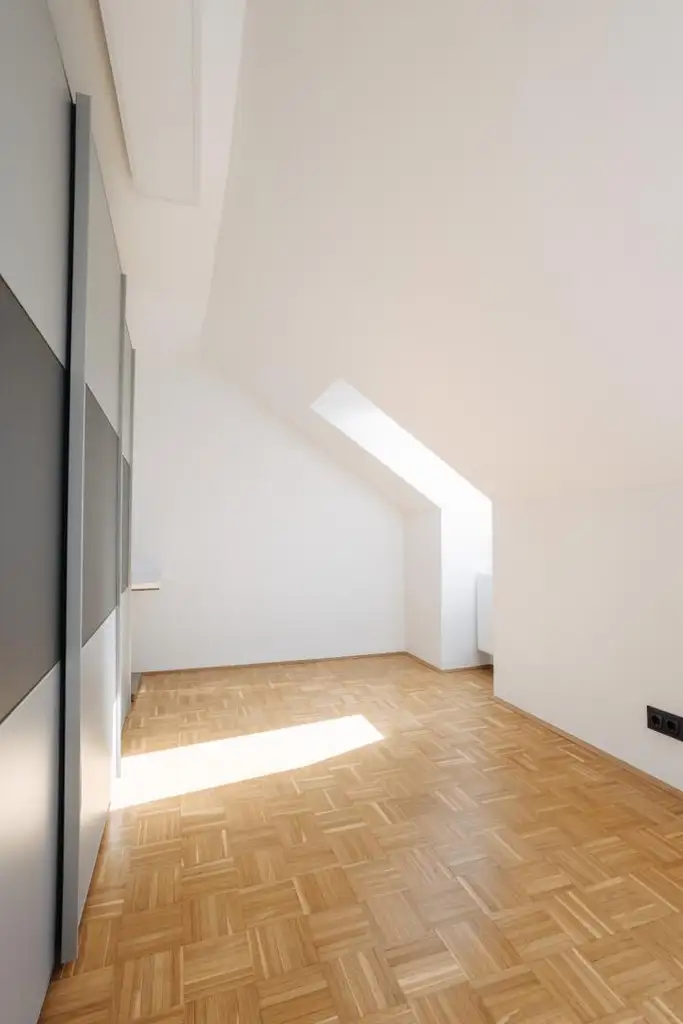 Leibnitz-Stadt: 3-Zimmer-Dachgeschosswohnung für Eigennutzer sowie Anleger interessant!