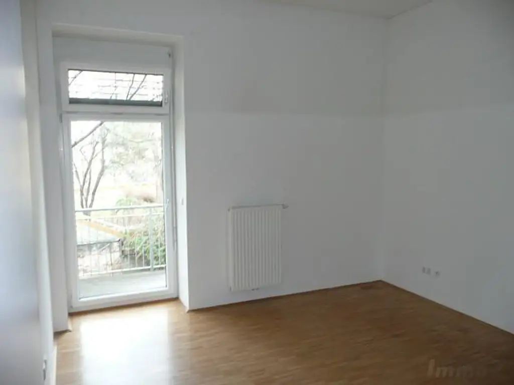 Provisionsfreie 2-Zimmer-Altbauwohnung mit großem Balkon in Herz-Jesu bei Schillerplatz ab 01.01.2026