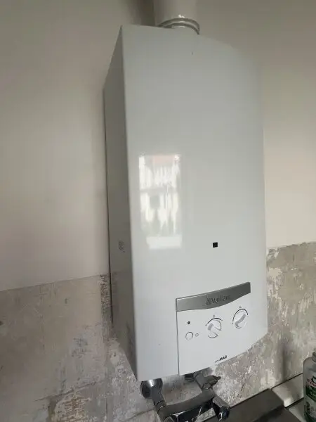 2,5 Zimmer Eigentum in saniertem Haus (U1 Nähe)