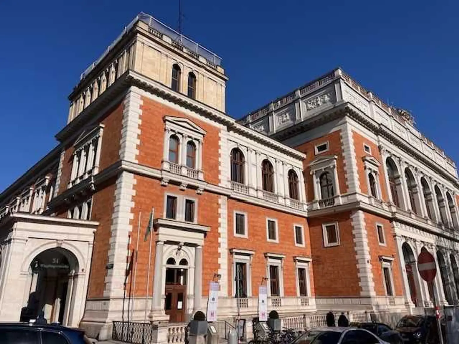 Wiener Börse - Moderne Bürofläche in geschichtsträchtigem Altbau