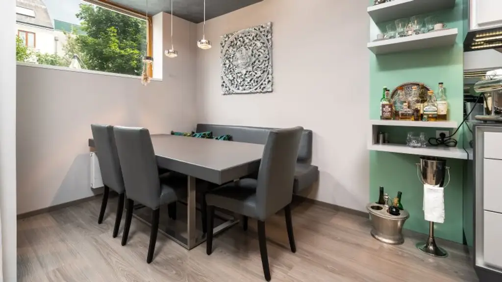 Wohnträume verwirklichen ! *Exklusive Maisonette-Wohnung mit Garten*