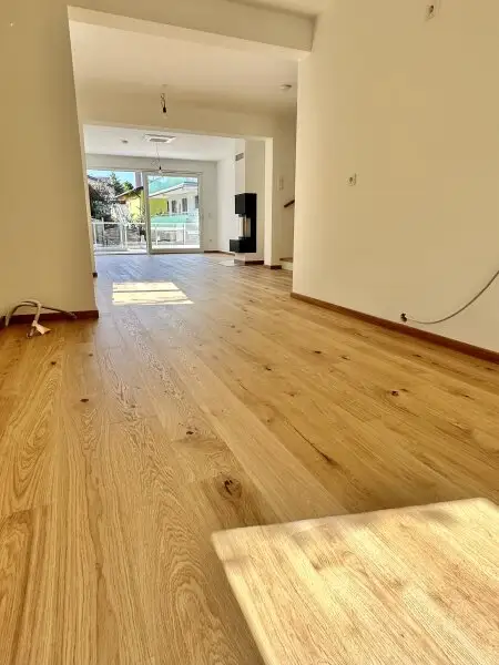 Großzügige Doppelhaushälfte - 5 Zimmer - 2 Bäder - Alte Donau - U1 - U2 - Provisionsfrei für den Käufer!