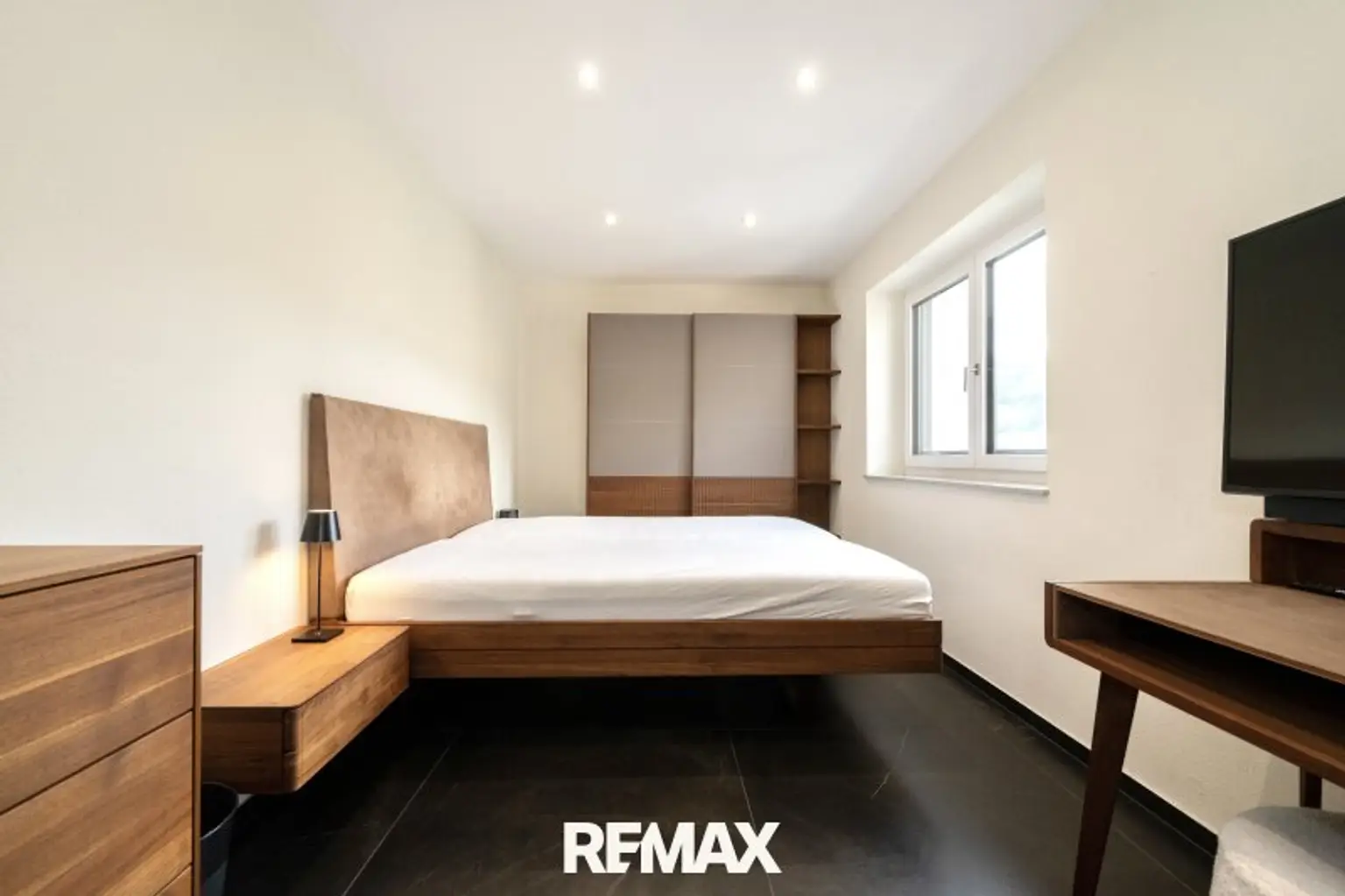 Schlafzimmer 2