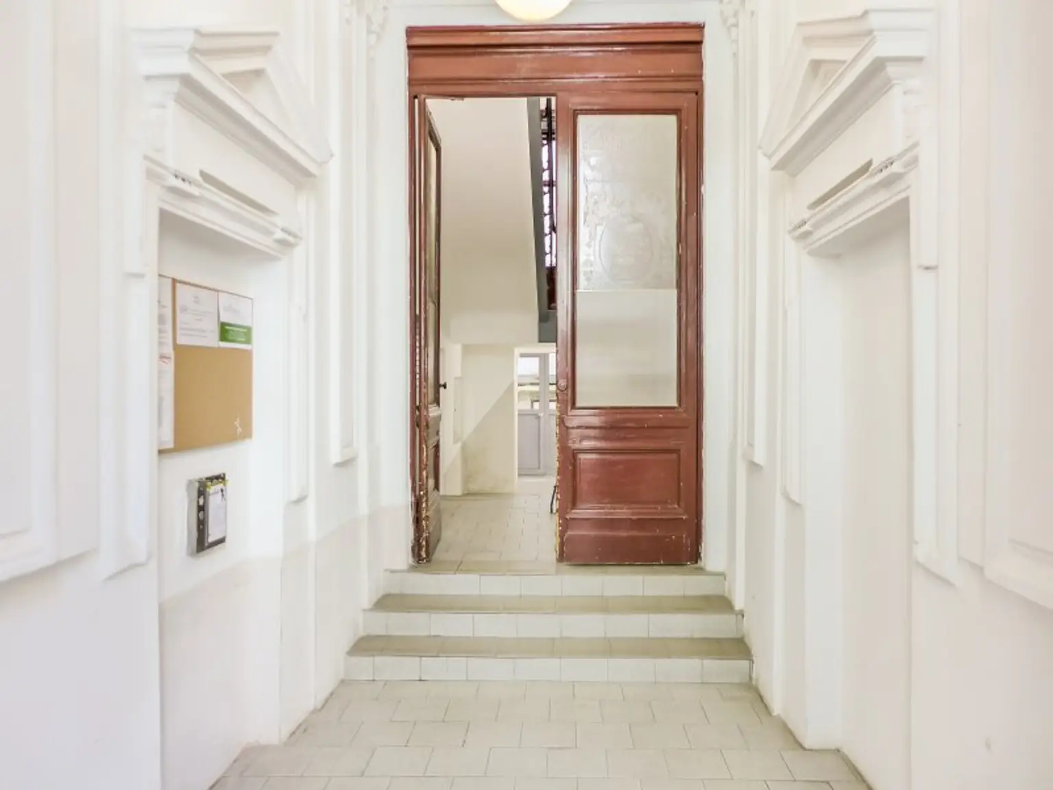 Klassischer Altbau trifft modernes Raumkonzept - 4 Zimmer-Wohntraum nahe Wien Mitte