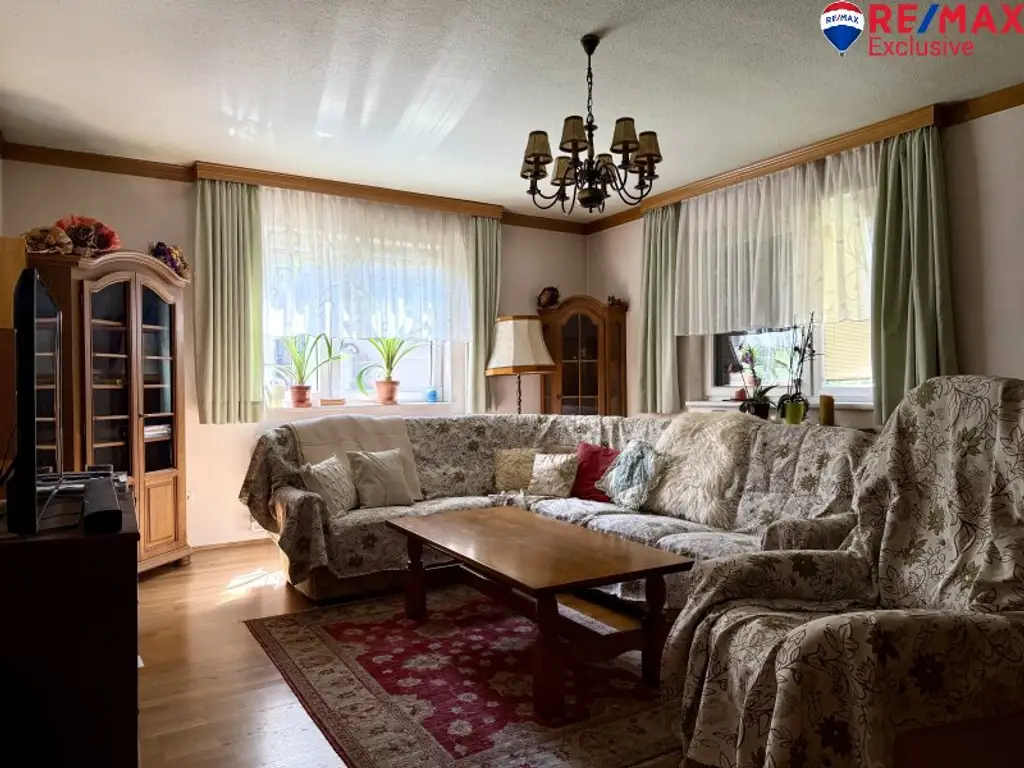 Bergzauber – Einfamilienhaus mit 158 m² Wfl. & 5.104 m² Grund in Puchberg am Schneeberg!