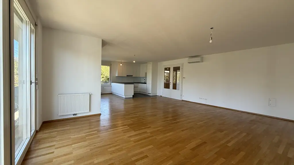 Top moderne, klimatisierte 4 Zimmer Neubauwohnung mit 2 Bädern und 16m² Balkonfläche!!!