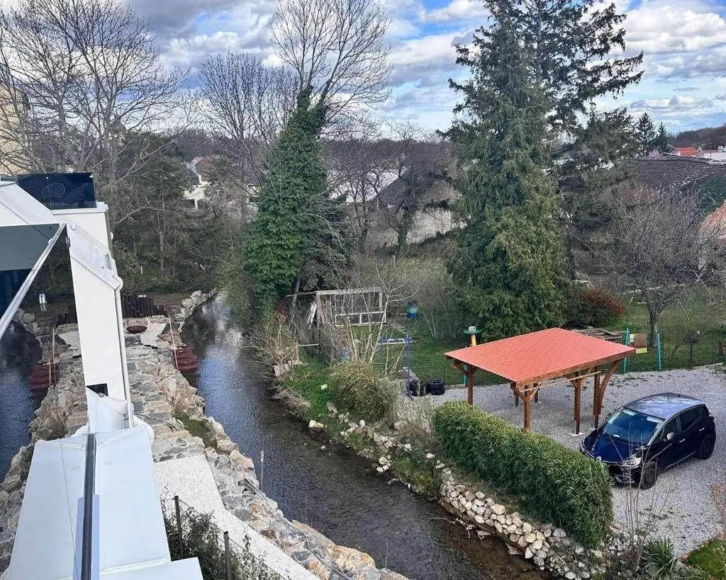 "Nur noch eine Einheit! Luxus-Doppelhaus mit Tiefgarage, Keller, Dachterrasse & Smart-Home - auf Eigengrund!"</"