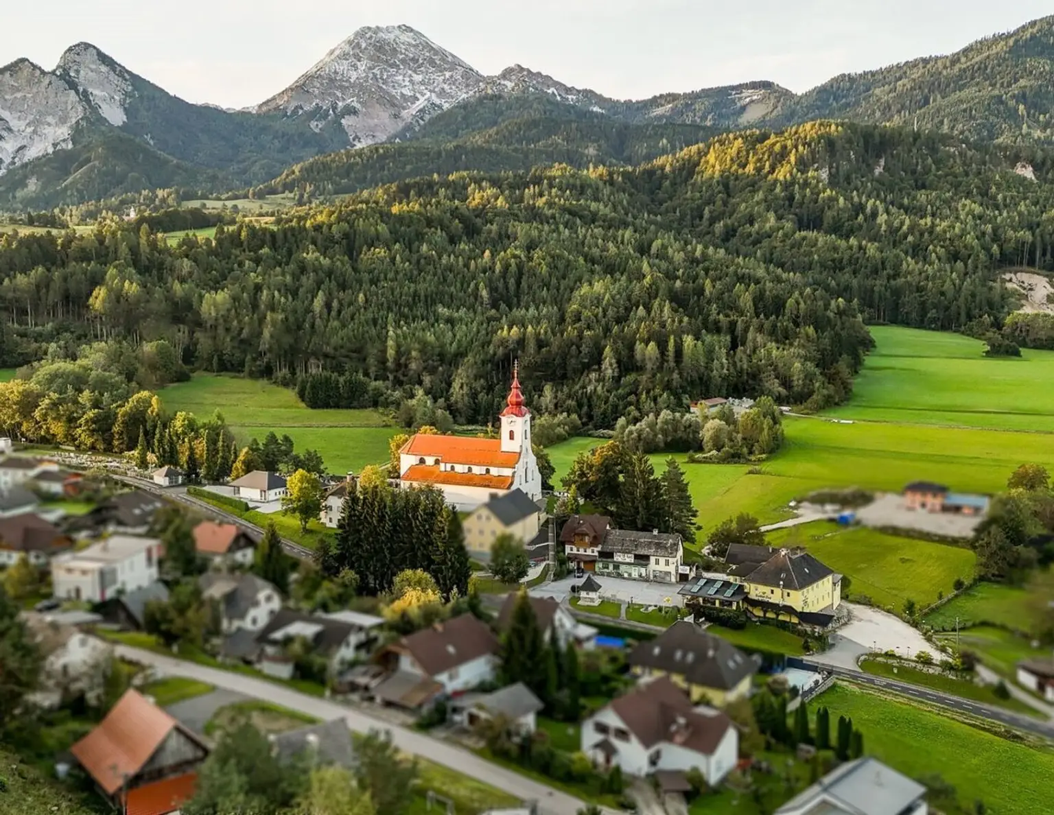 Drei Häuser, ein Preis - Raum für Ihre Ideen in Finkenstein am Faaker See!