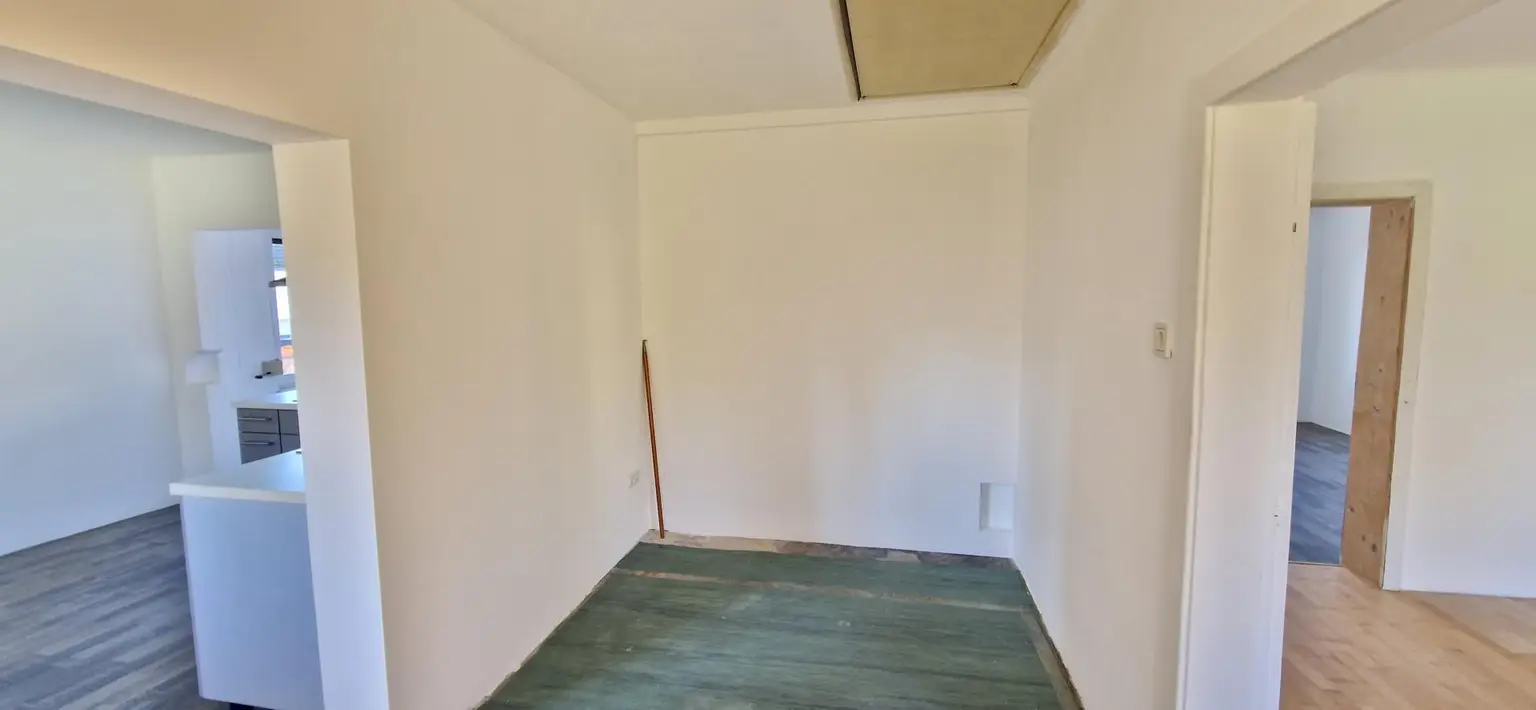 Freistehendes Wohnhaus mit Garten