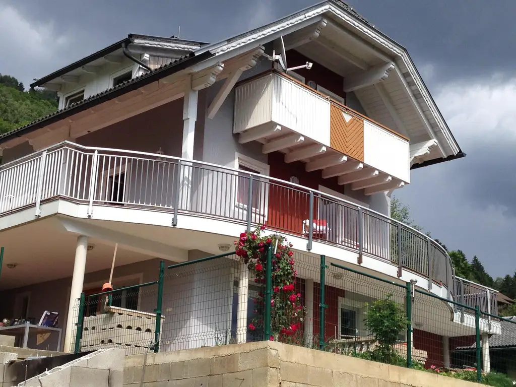 Wohnhaus mit Panoramablick & Entwicklungspotenzial nahe Spittal an der Drau – sonnige Ruhelage