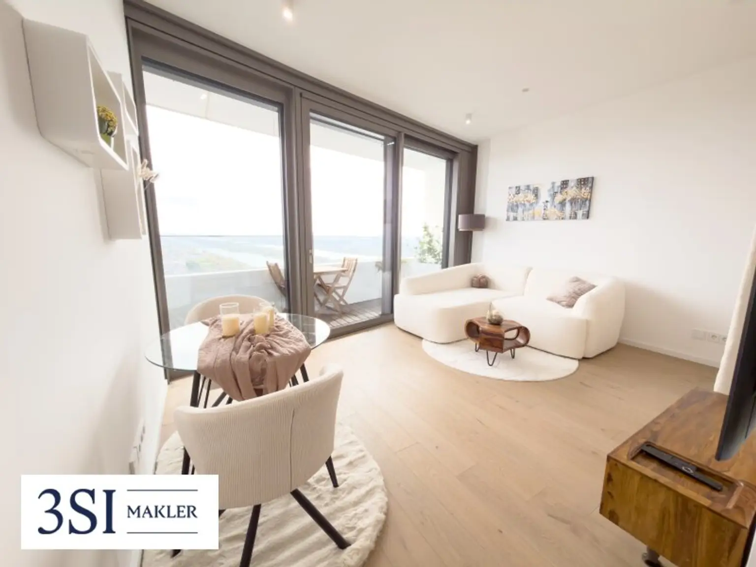 Möbliert, Pool, Sauna, Fitness in den DANUBEFLATS wohnen mit Luxusausstattung und phantastischem Ausblick