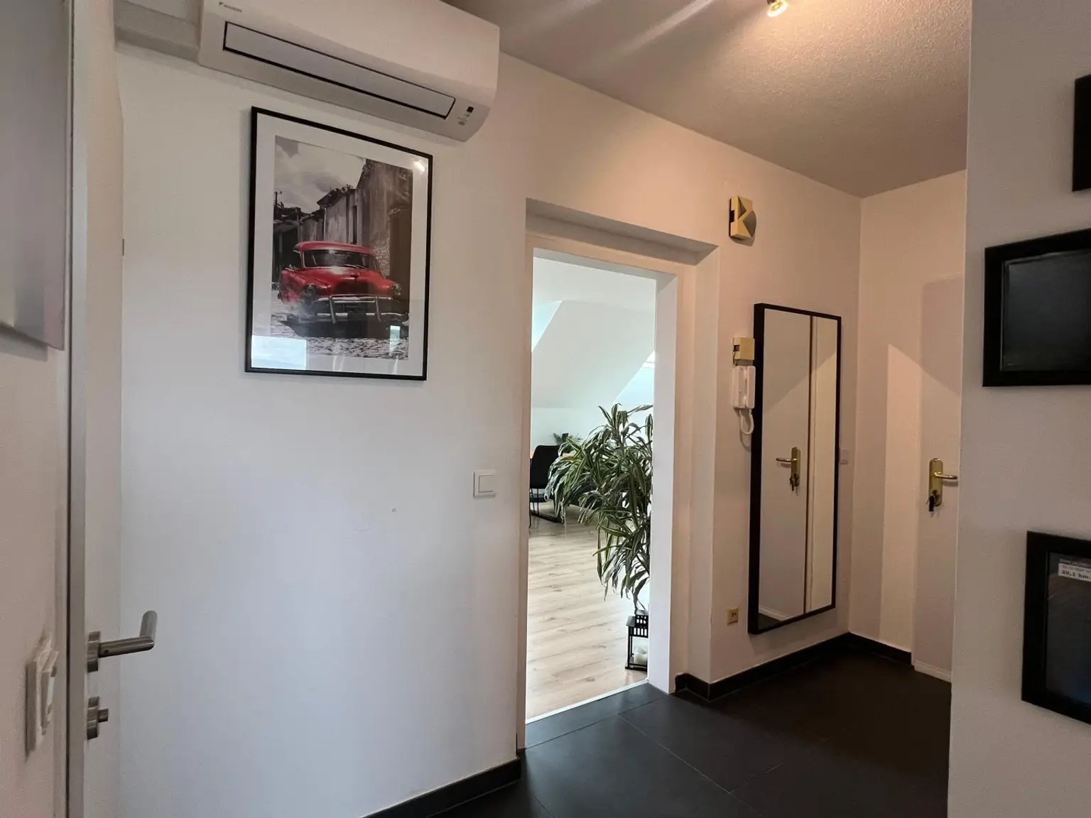 "Große Eigentumswohnung mit 2 Balkonen"