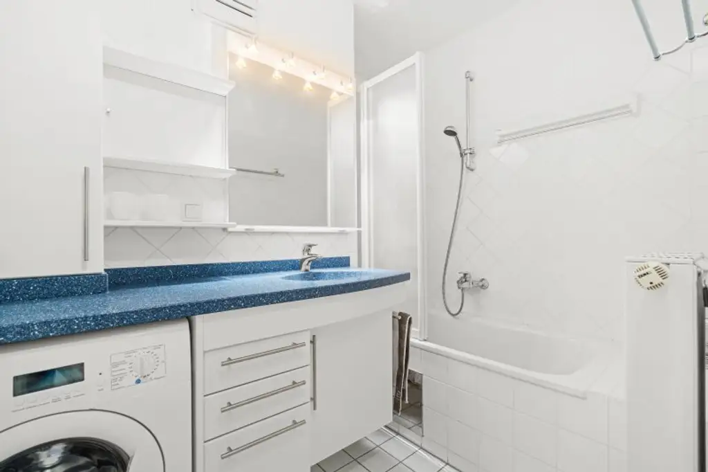 Helle, geräumige 4-Zimmerwohnung  in 1030 Wien - zentral gelegen und sofort verfügbar!