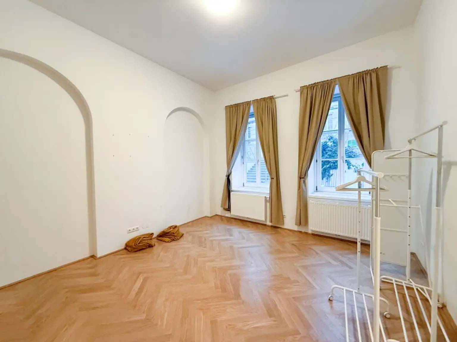 4-Zimmerwohnung im Adlerhof 1070 Wien zu vermieten | Erdgeschoß