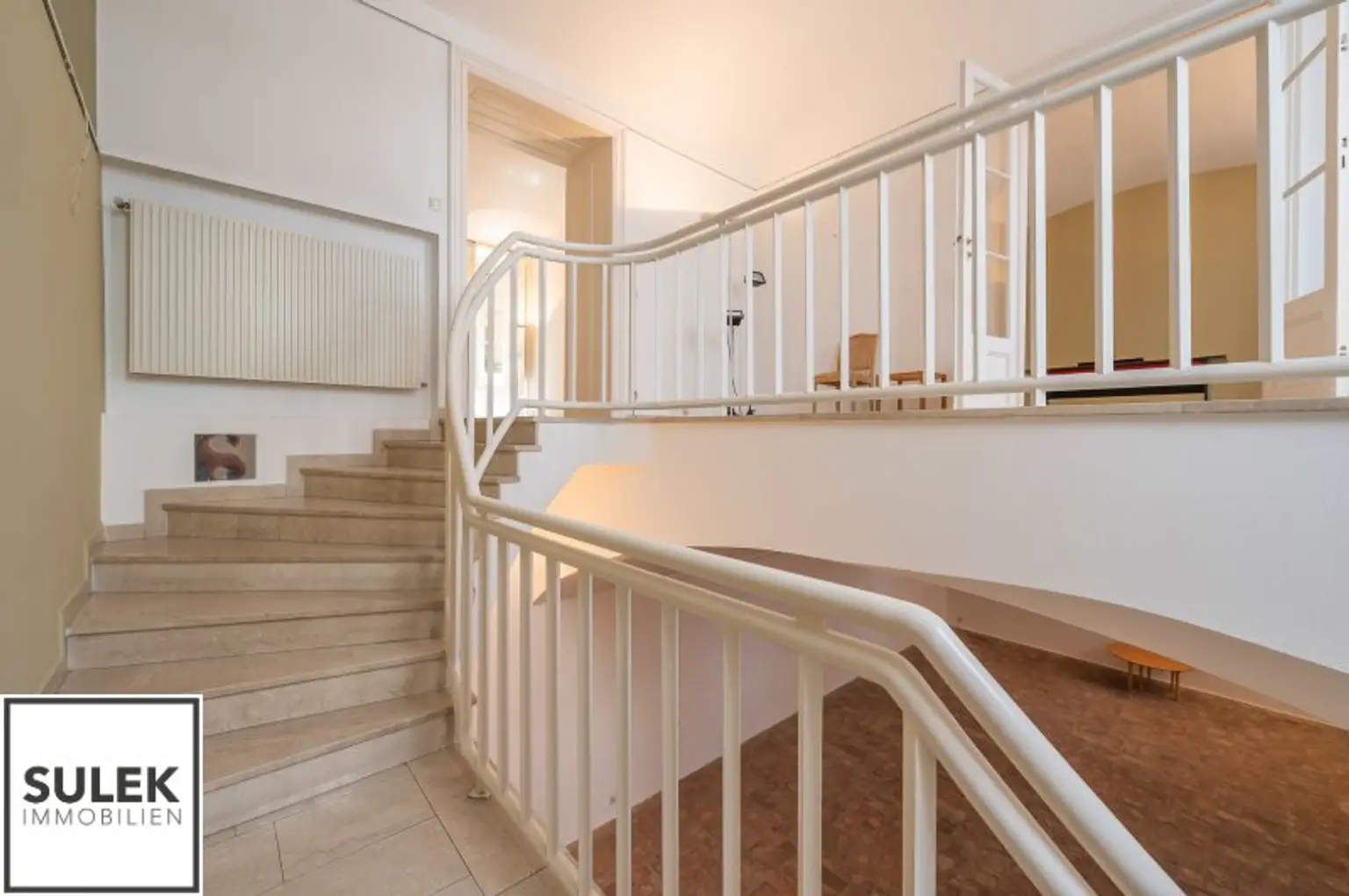 Ihr neuer Bürostandort am Stadtpark! Altbau mit großen Kellerräumlichkeiten - sofort beziehbar!