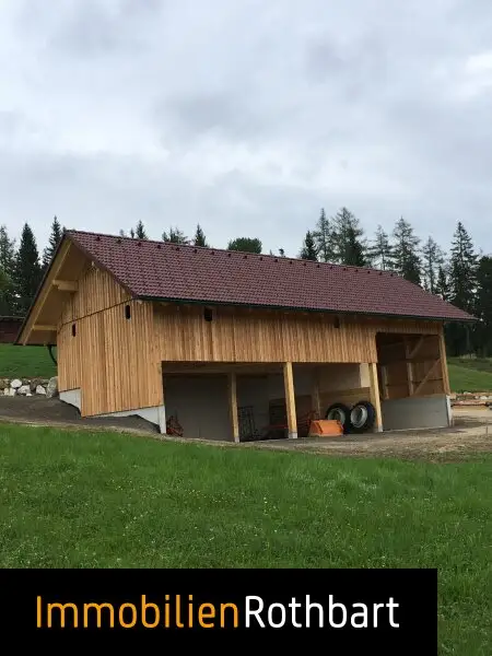 Neuwertiger Bauernhof in sonniger Lage