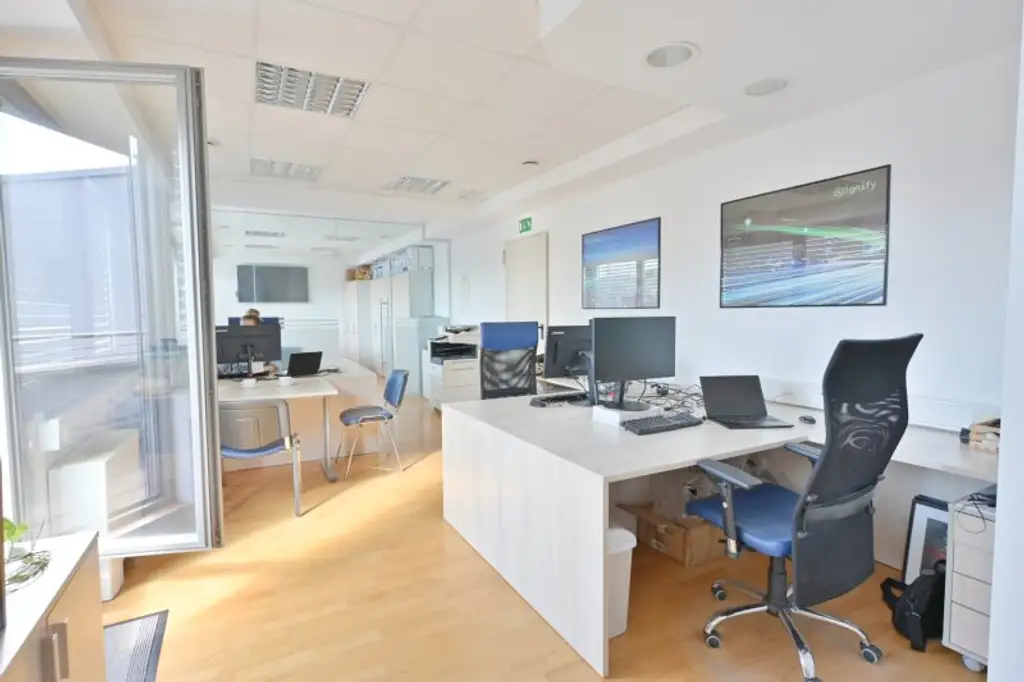 *** Anlageobjekt *** Vermietete Büroeinheit in Ljubljana