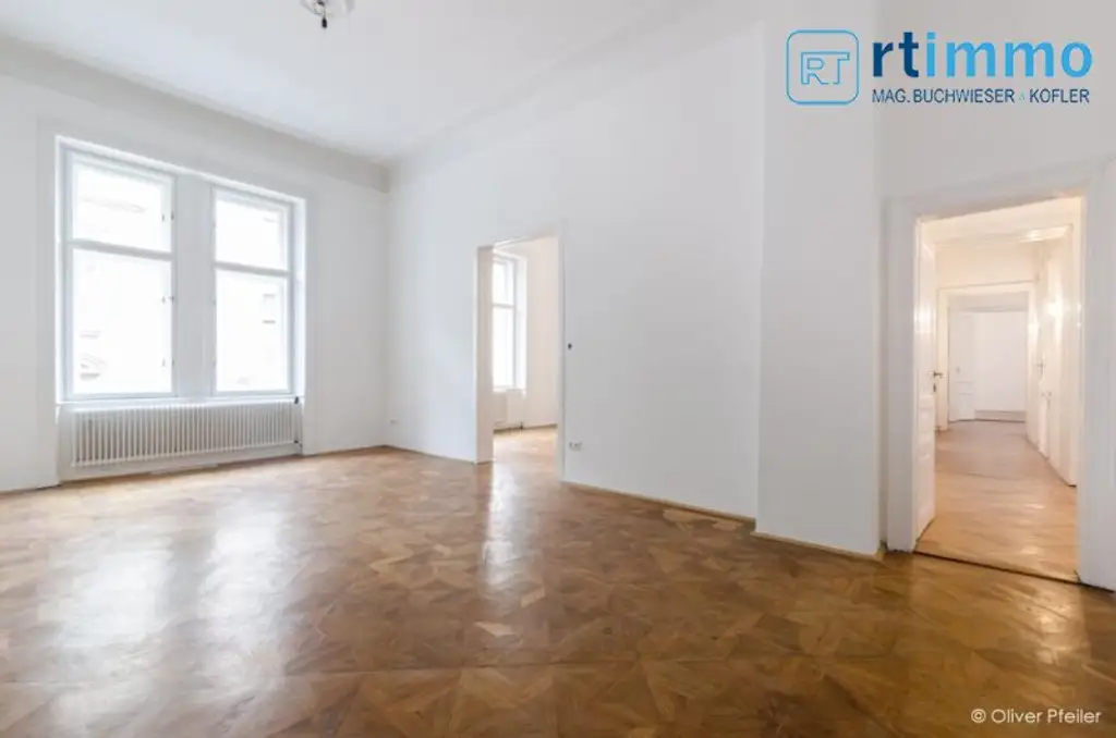 REPRÄSENTATIVE KLASSISCHE BEL ETAGE WOHNUNG IM BOTSCHAFTSVIERTEL