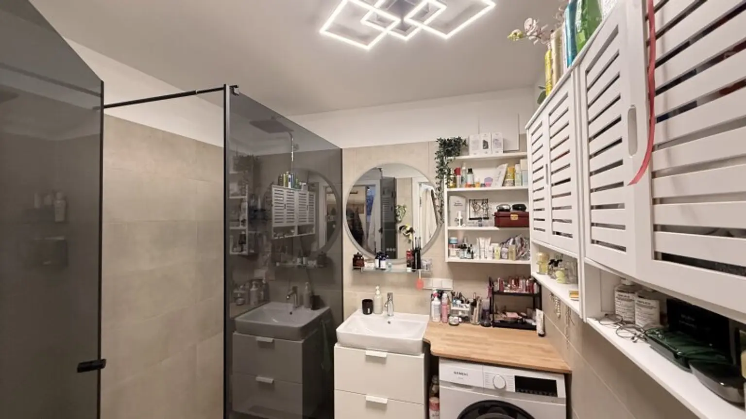Neuwertige 2-Zimmer-Wohnung mit südöstl. Balkon und opt. Garagenstellplatz!