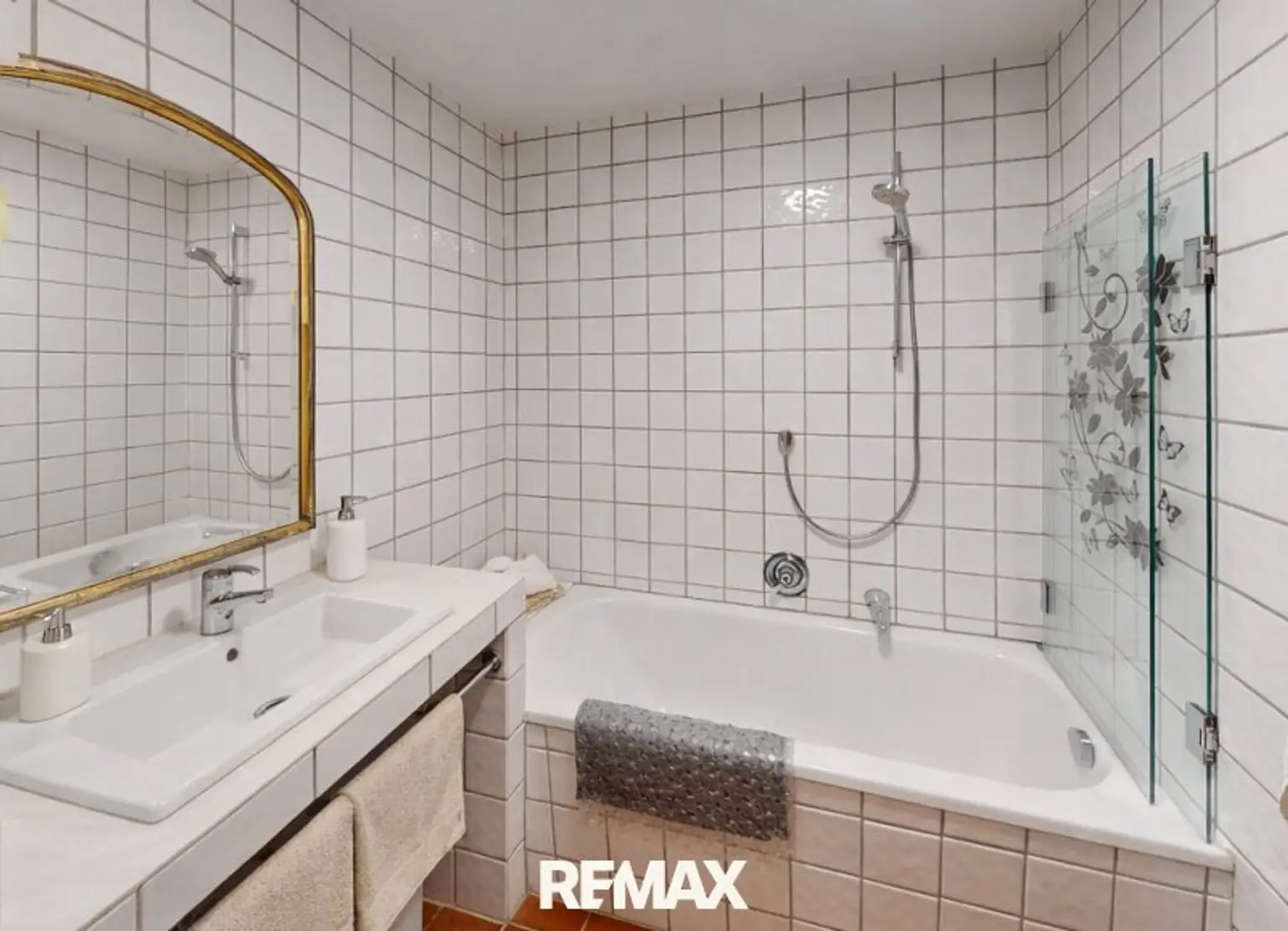 Ötz - Wohnung T4 - Badezimmer