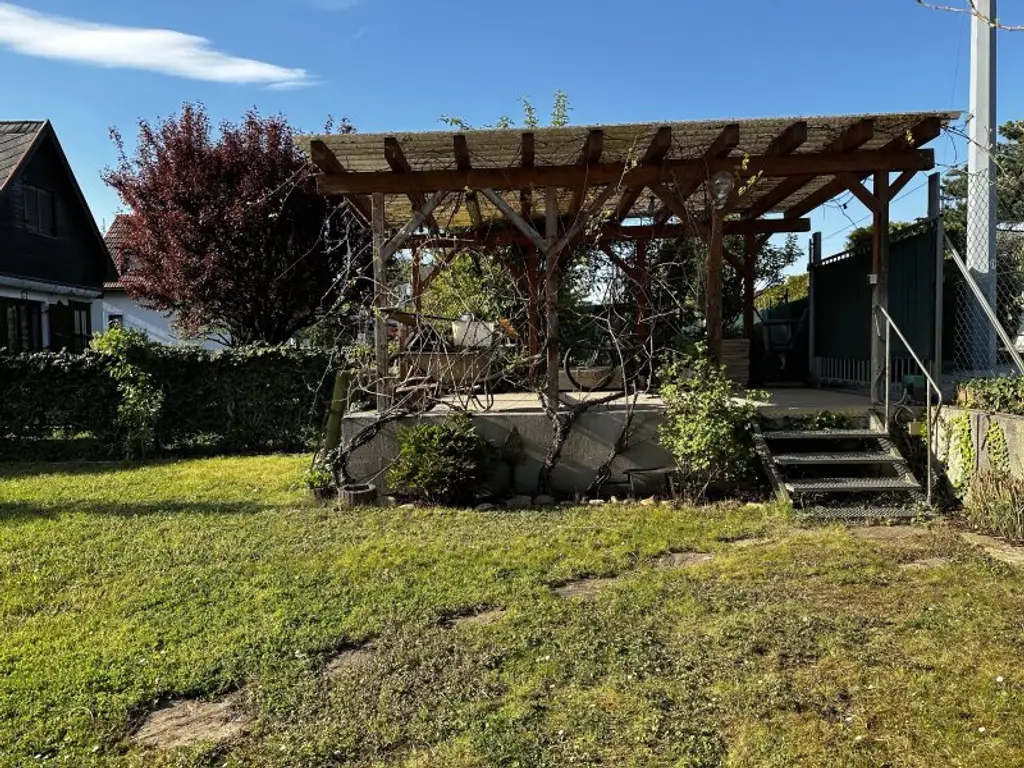 SOMMERHAUS mit großem Garten - Nähe AN DER UNTEREN ALTEN DONAU