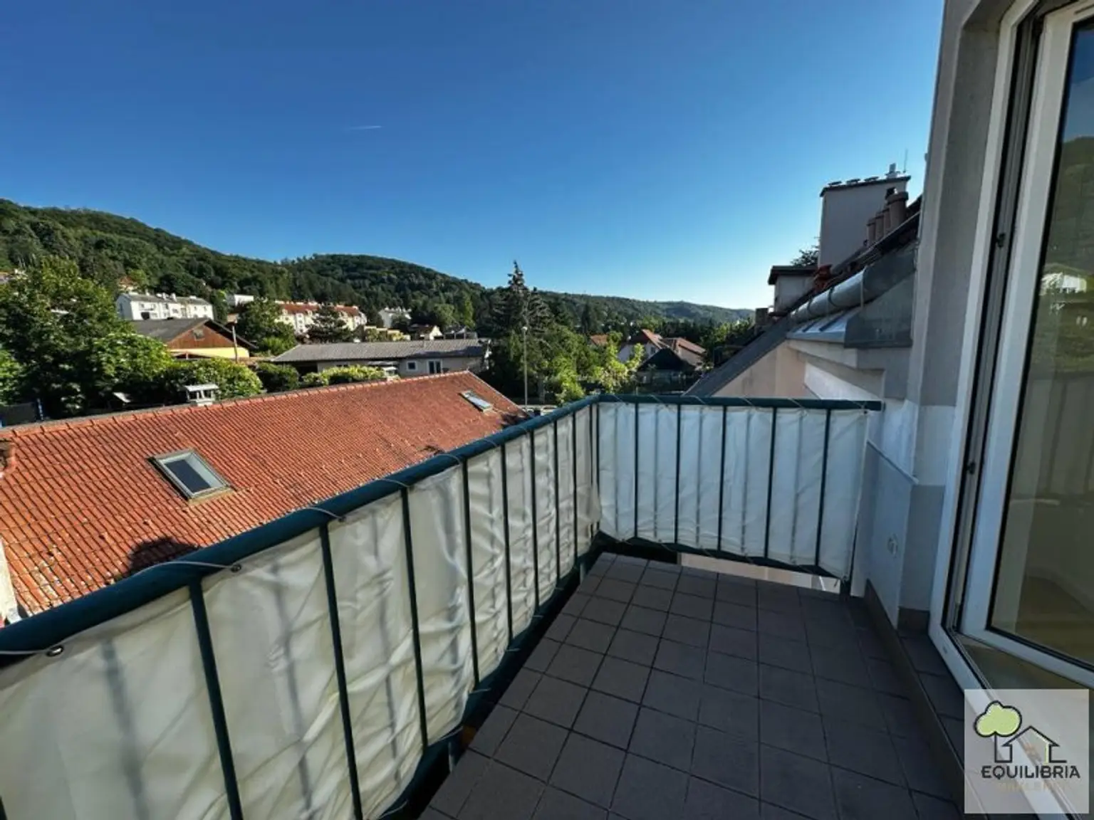 Balkon mit Grünblick