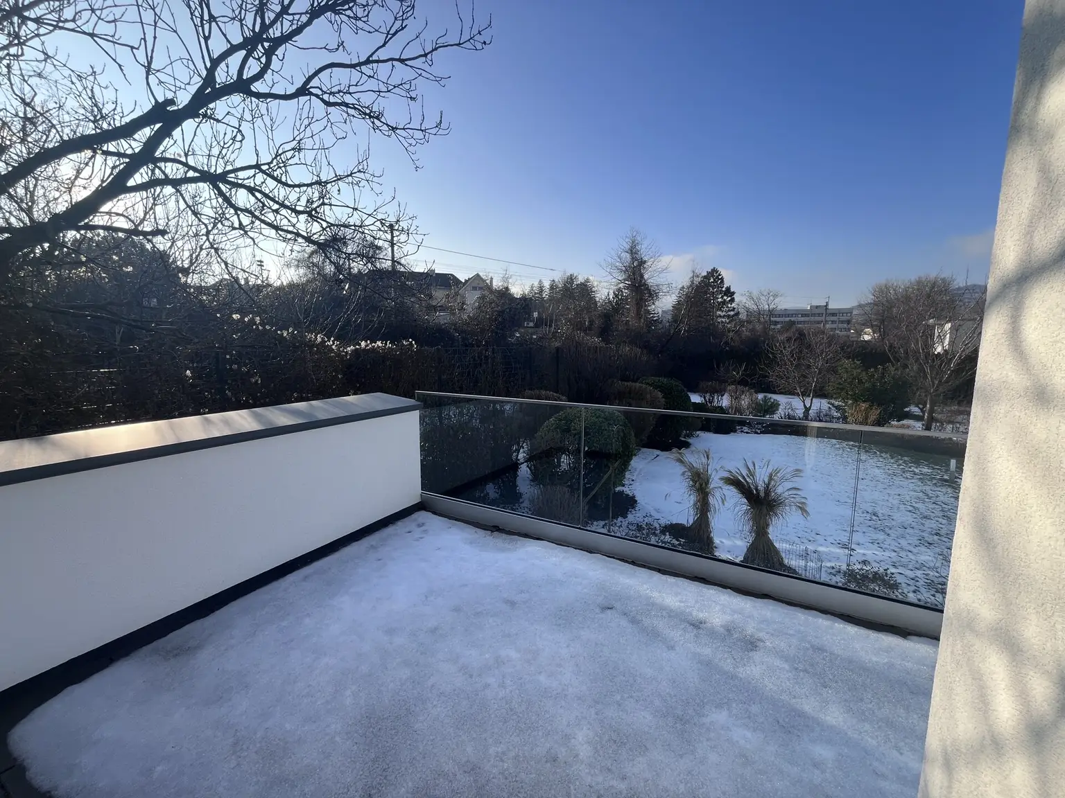 Erstbezug !!! Traumhafte Doppelhaushälfte -  mit 5 Zimmern, Garten, Wohnkeller und Stellplätzen!