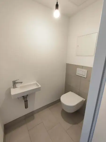 NEUBAU DACHGESCHOß-3-Zimmer-ERSTBEZUG mit Balkon in 1210 Wien! Top 2/43