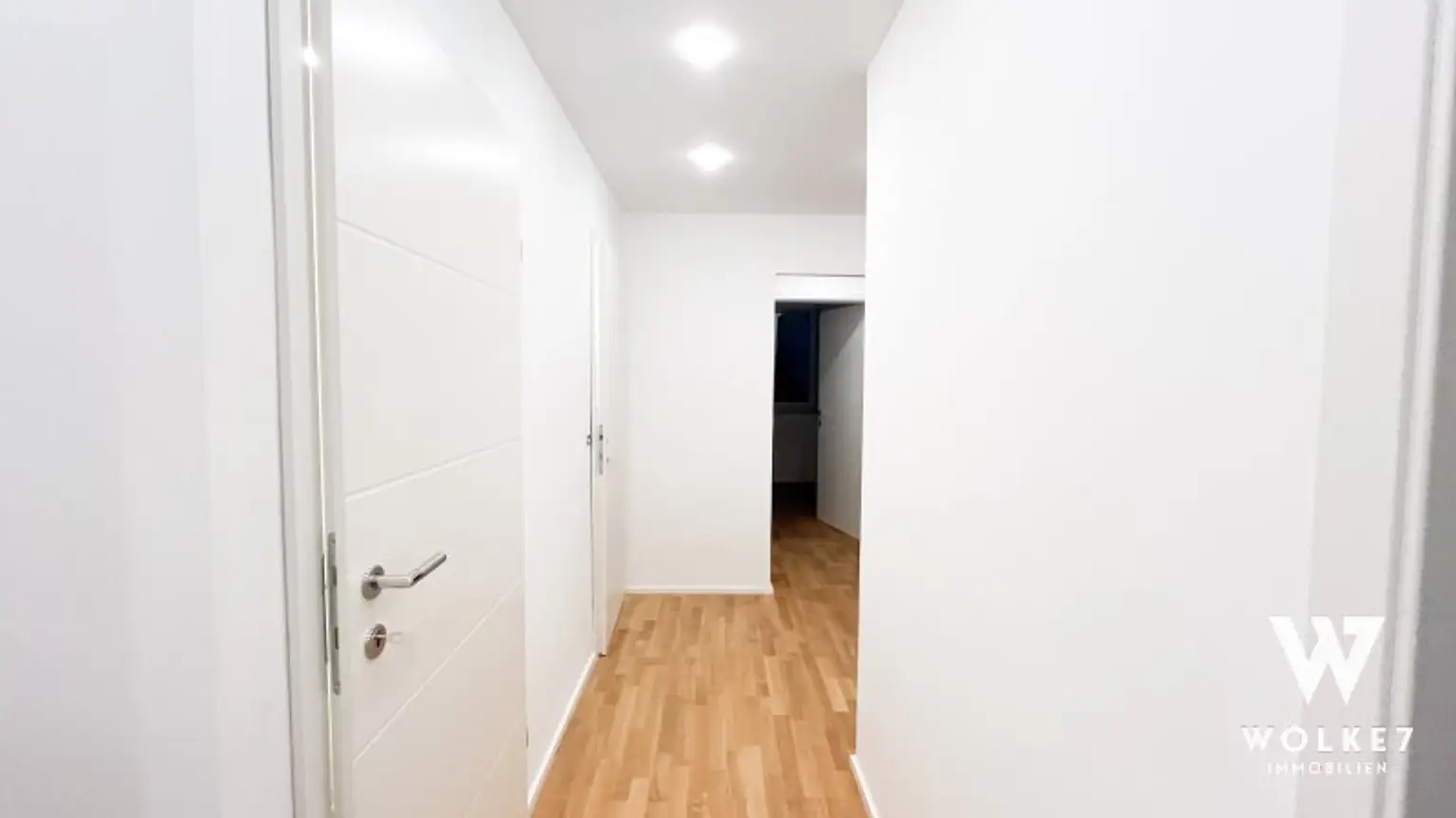 ERSTBEZUG nach SANIERUNG: Stilvolle 4-Zimmer-Neubauwohnung mit luxuriöser Ausstattung und exklusivem Design