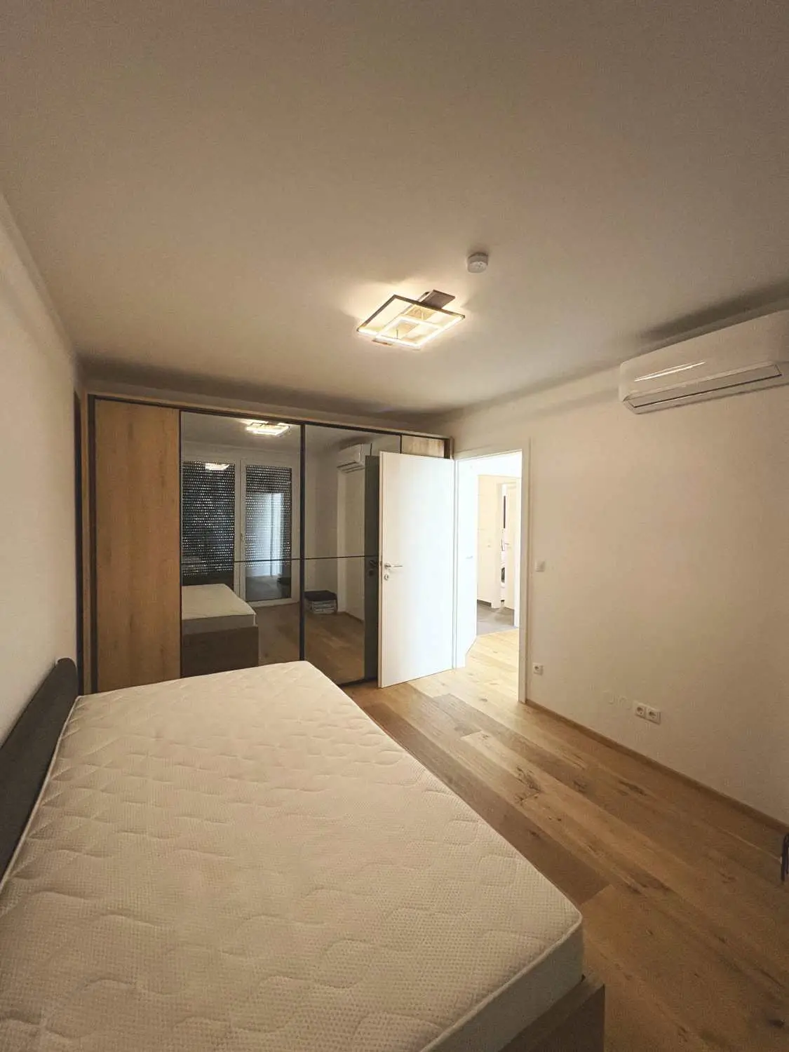 Schlafzimmer I