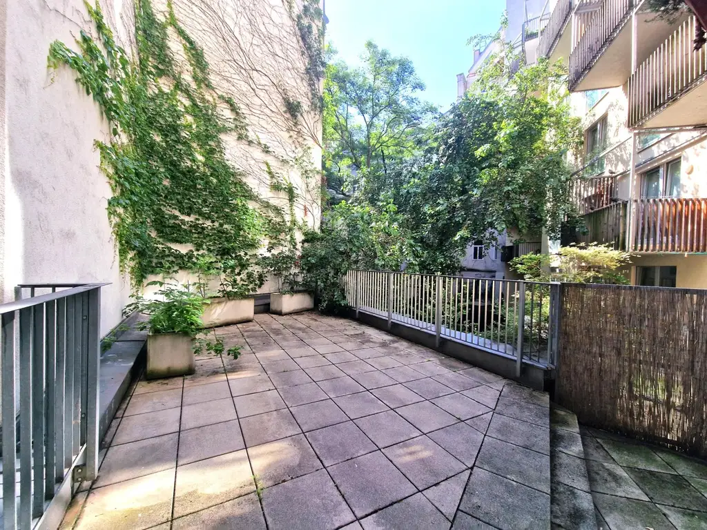 Top-moderne Neubauwohnung mit MEGA-Terrassenfläche (1.OG)