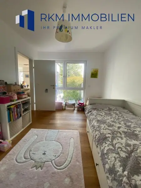 Neuwertige Maisonette in 1220 Wien: 4 Zimmer, Balkon, Terrasse & KFZ-Stellplatz!