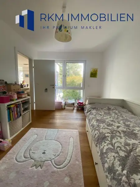Neuwertige Maisonette in 1220 Wien: 4 Zimmer, Balkon, Terrasse & KFZ-Stellplatz!