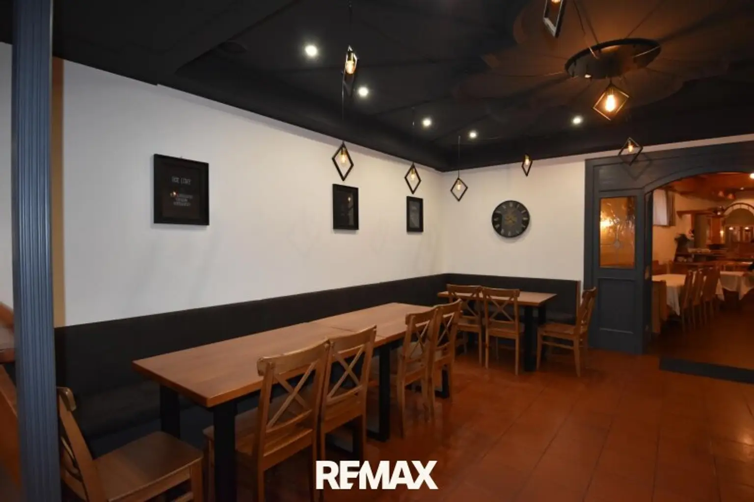 Sitzgelegenheiten Bar