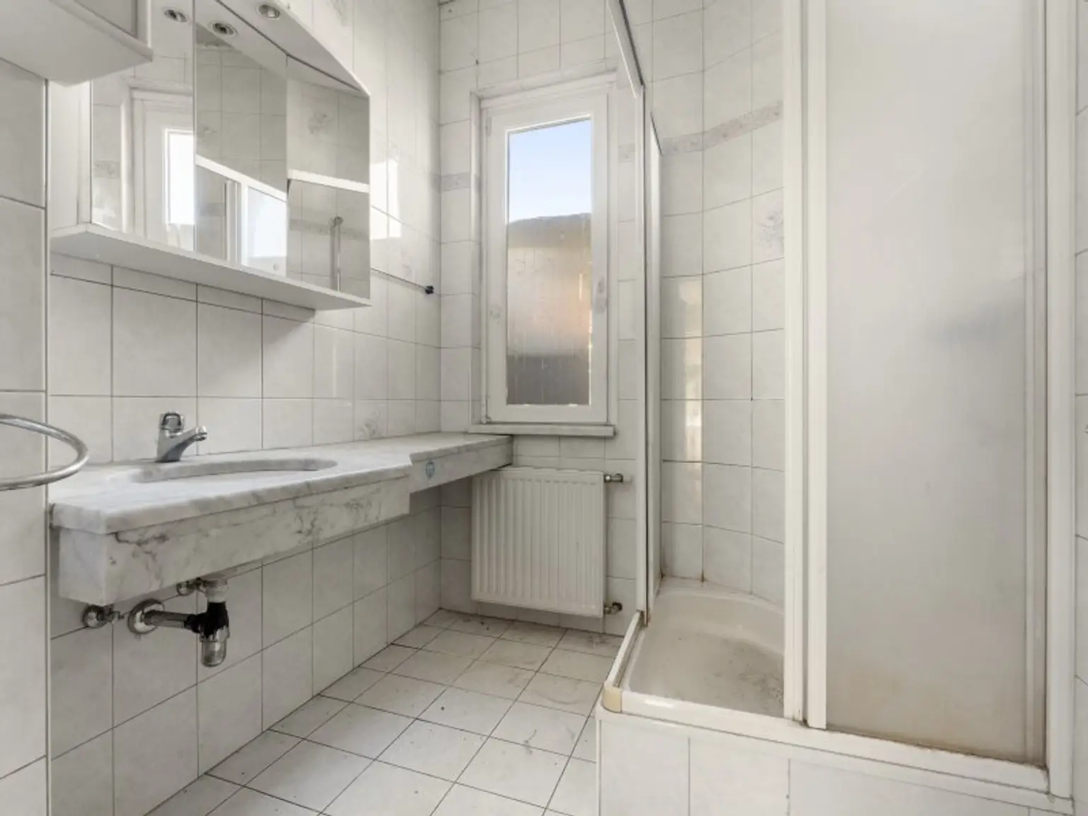 Mehrfamilienwohnhaus mit 400m² mit 2 Wohnungen plus 10 Einzelzimmern Nähe Ratzteich in Kirschentheuer - Ferlach