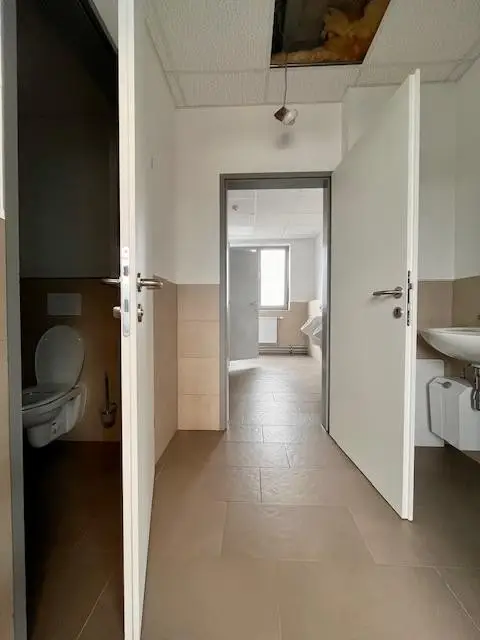 Neu sanierte Büroflächen (~16 m² bis ~345 m²) in der ehem. Kopal-Kaserne zu vermieten