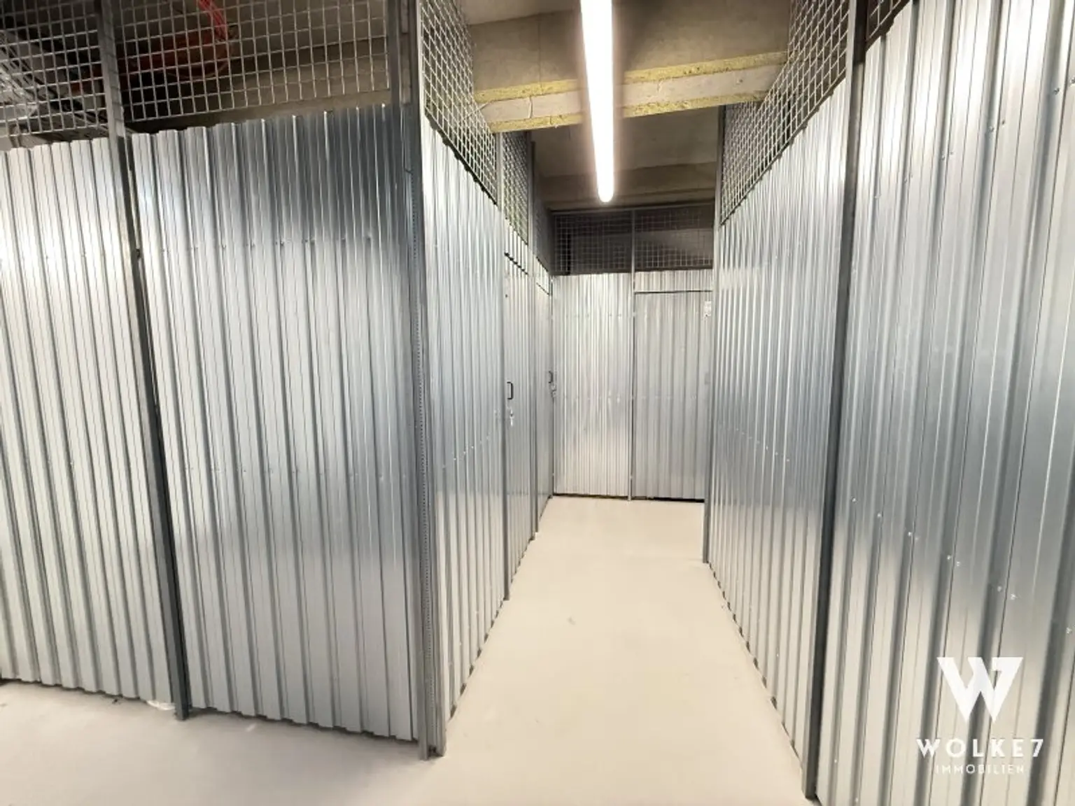 Klassischer Altbau trifft modernen Luxus – Helle kernsanierte 2-Zimmer-Wohnung mit Balkon & Tiefgarage in bester Lage von Margareten