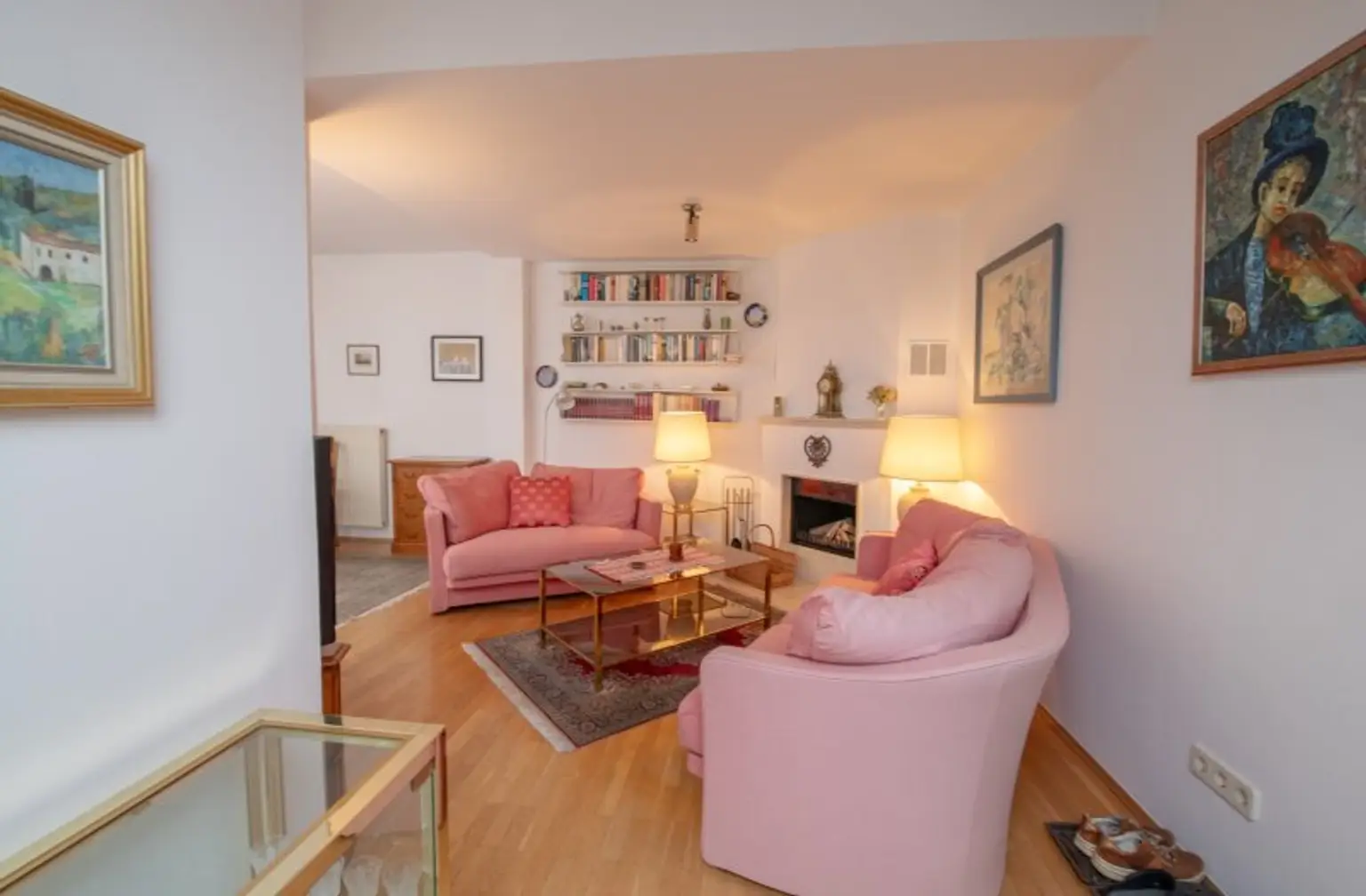 *** Dachgeschoss – Maisonettewohnung mit Garage am Naschmarkt ***