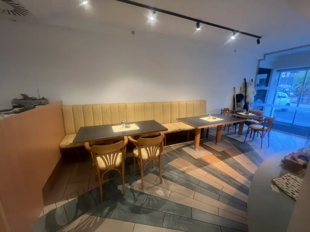 Vielseitiges Geschäftslokal in Toplage