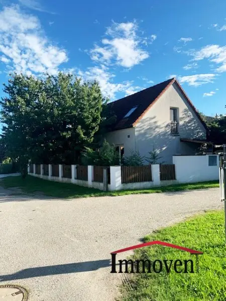 Im Speckgürtel von Wien -  Idyllisches Einfamilienhaus mit Garten/Terrasse und Pool!