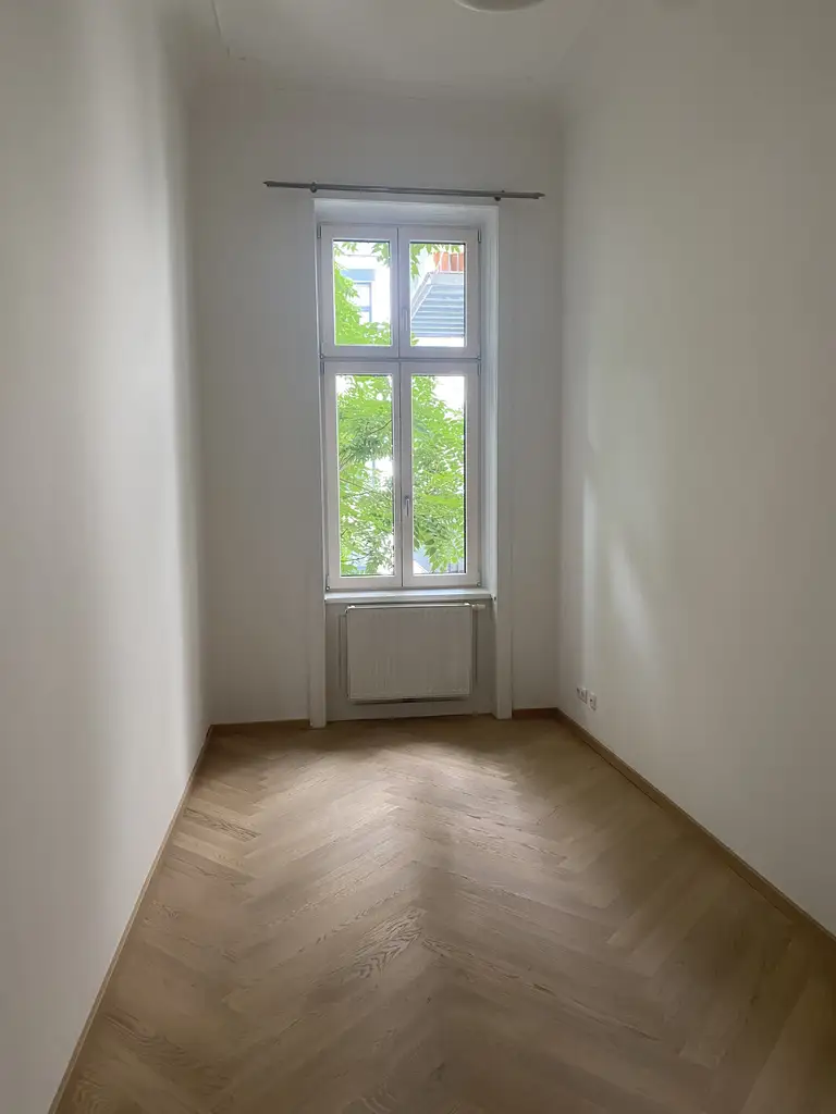 Stilvolle Altbauwohnung ca.106m² mit Balkon in Toplage 1070 Wien!