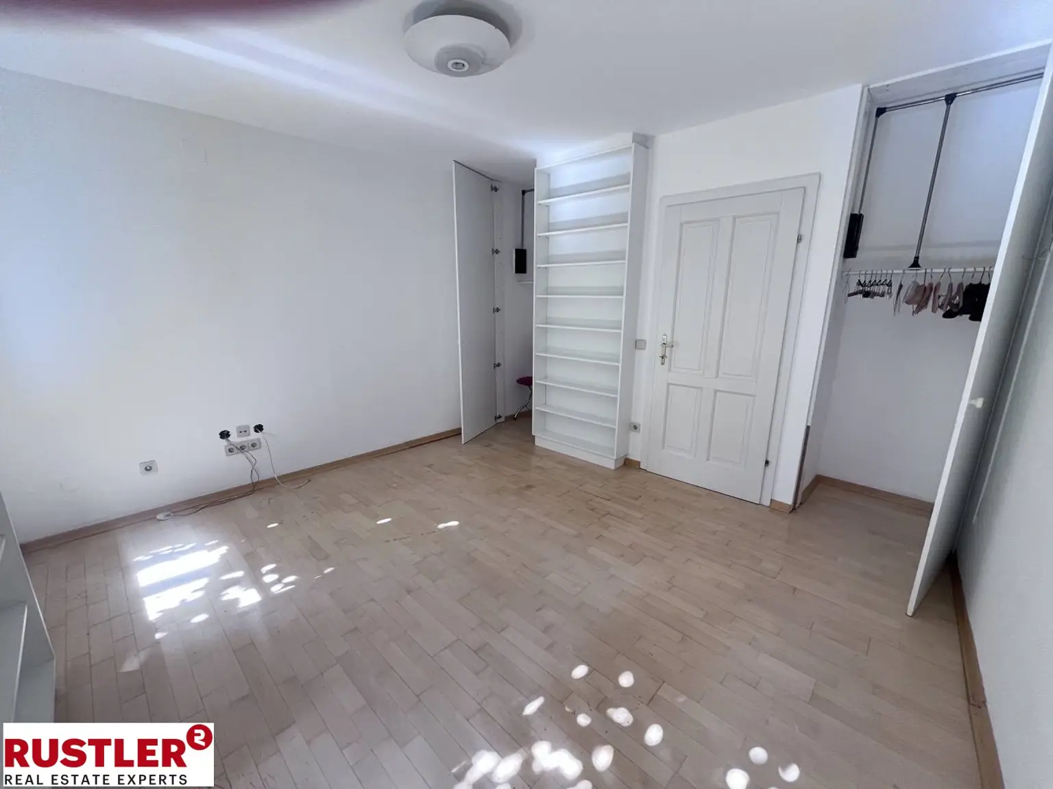 Einzigartiges Stadthaus im Herzen Mariahilfs | Dachterrasse | Garagenstellplatz vor der Haustüre