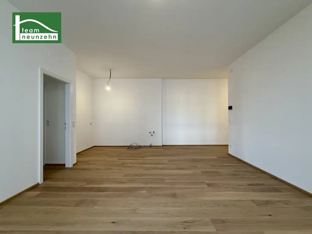 Jetzt einziehen: Frisch sanierte Wohnung mit moderner Ausstattung und Freifläche. - WOHNTRAUM