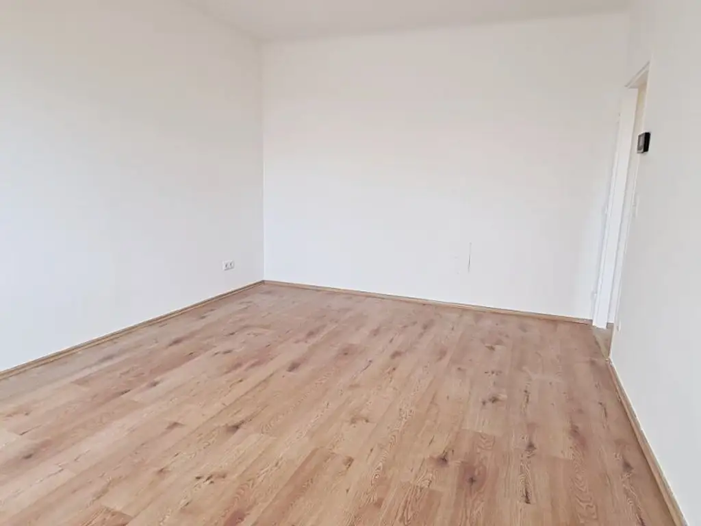 WALDMÜLLERGASSE, ERSTBEZUG, 40 m2 Neubau mit Balkon, 1 Zimmer, Küche, Duschbad, Parketten, Augarten-Nähe