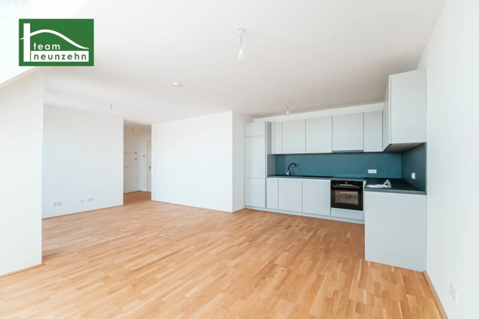 MODERNER ERSTBEZUG - 3 Zimmer - BALKON - Eigengrund - JETZT ANFRAGEN