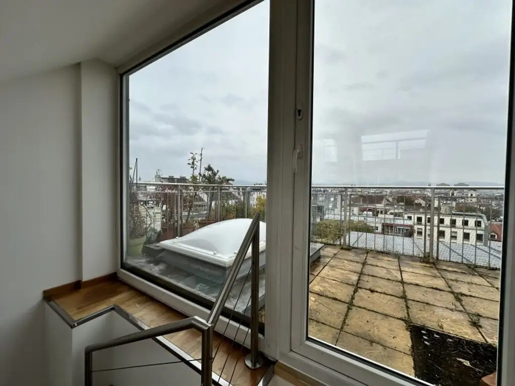 Maisonette mit 3 Zimmer + Galerie und Dachterrasse in 1070 Wien