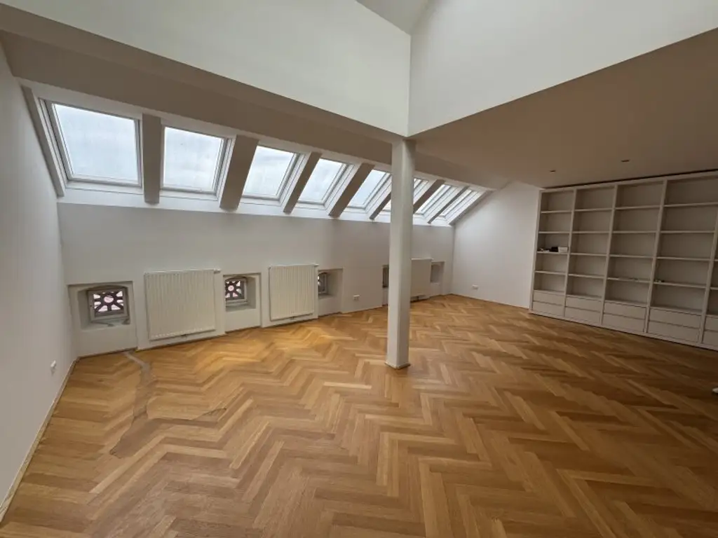 Traumhafte 191 m² Top-Wohnung in Graz mit Terrasse – Ihr neues Zuhause wartet!
