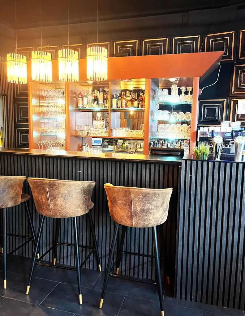 Schlüsselfertige Bar & Shisha Paradies