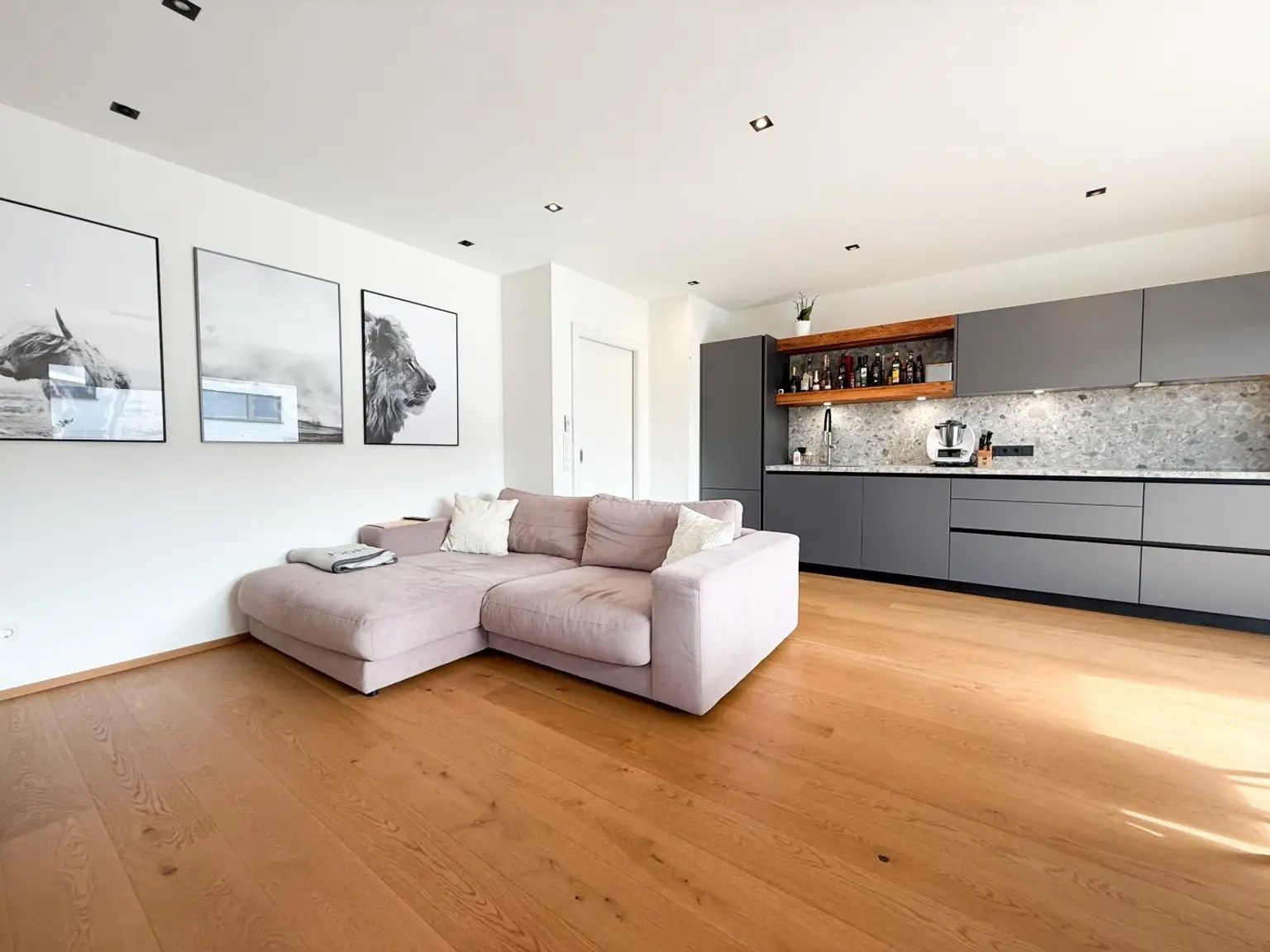 Erstklassige 3 Zimmer Penthouse Wohnung mit traumhafter Terrasse | Seekirchen am Wallersee